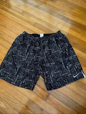 Nike Men’s Black Graphic Athletic Shorts